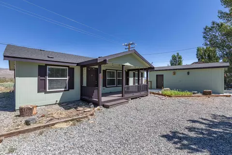 859 E Mono Lake Dr, Lee Vining, CA 93541
