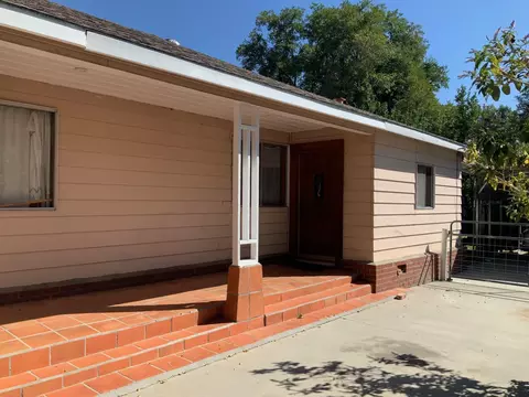 524 Howard St, Bishop, CA 93514 photo 2