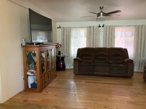 2276 Mccree Ave, Bishop, CA 93514 photo 3