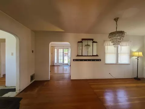 605 E South St, Lone Pine, CA 93545 photo 3