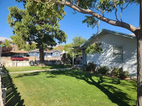 605 E South St, Lone Pine, CA 93545 photo 11