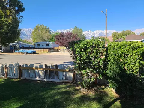 605 E South St, Lone Pine, CA 93545 photo 13