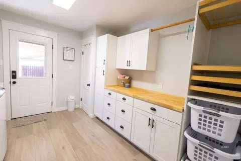 607 W Pine St, Bishop, CA 93514 photo 29