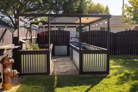 607 W Pine St, Bishop, CA 93514 photo 6