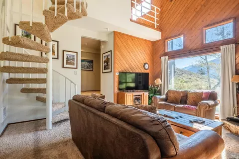 865 Majestic Pines Dr #6, Mammoth Lakes, CA 93546