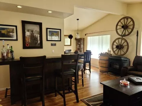 2313 Darby Ave, Bishop, CA 93514 photo 4