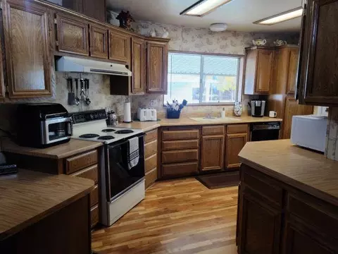 2313 Darby Ave, Bishop, CA 93514 photo 6