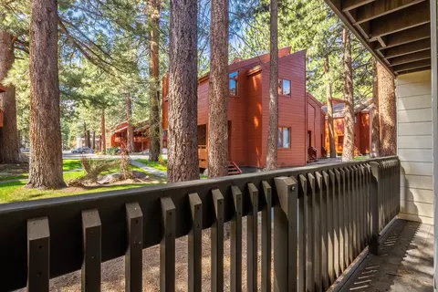 2289 Sierra Nevada Rd #C4, Mammoth Lakes, CA 93546