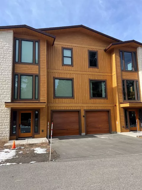180 Obsidian Pl #21, Mammoth Lakes, CA 93546