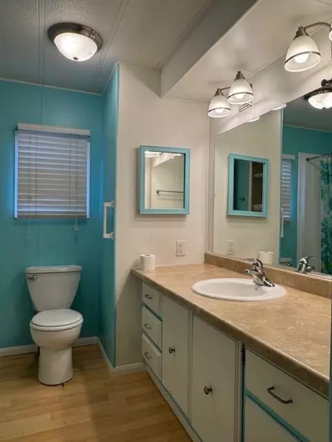 198 Maciver St, Bishop, CA 93514 photo 9