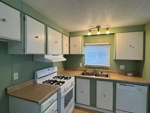 198 Maciver St, Bishop, CA 93514 photo 7