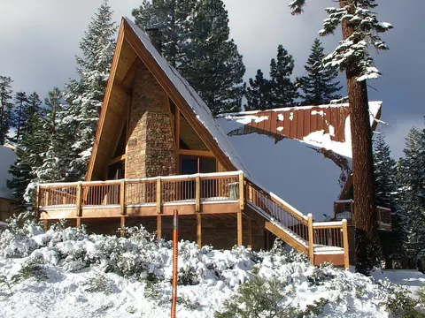 94 Horseshoe Dr, Mammoth Lakes, CA 93546