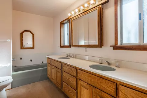 350 Tuttle Creek Rd, Lone Pine, CA 93545 photo 22