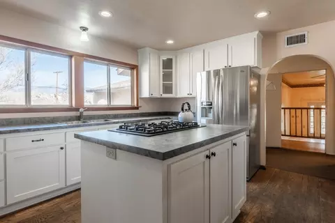 350 Tuttle Creek Rd, Lone Pine, CA 93545 photo 11