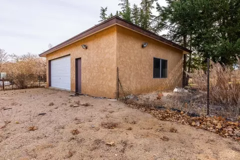 350 Tuttle Creek Rd, Lone Pine, CA 93545 photo 29