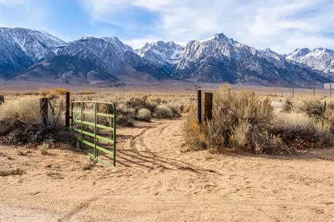 350 Tuttle Creek Rd, Lone Pine, CA 93545 photo 5