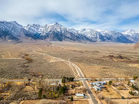 350 Tuttle Creek Rd, Lone Pine, CA 93545 photo 4