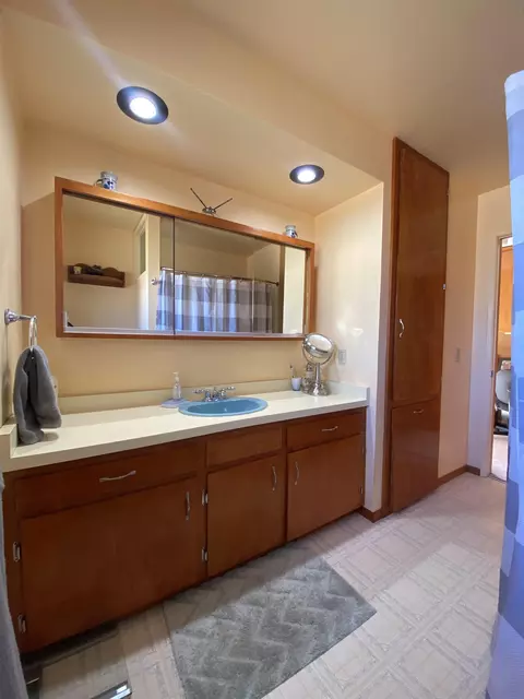 104 Glen Ct, Bishop, CA 93514 photo 11