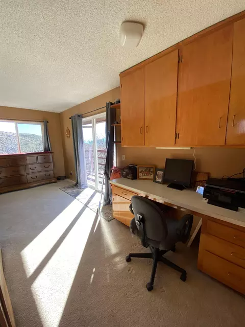 104 Glen Ct, Bishop, CA 93514 photo 13