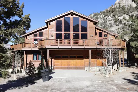 131 Steelhead Rd, June Lake, CA 93529