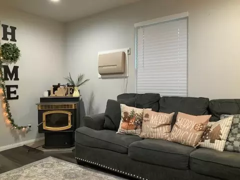 324 Clarke St, Bishop, CA 93514 photo 5