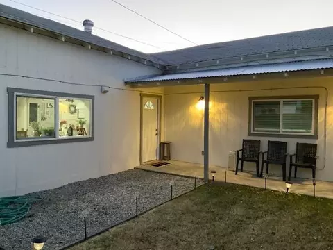 324 Clarke St, Bishop, CA 93514 photo 20