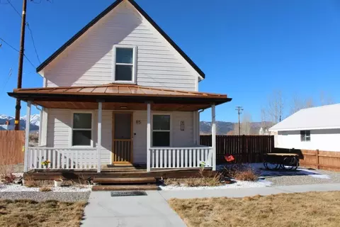 85 Kirkwood St, Bridgeport, CA 93517