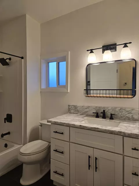 351 Willow St, Bishop, CA 93514 photo 7