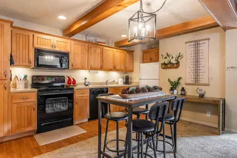 305 Azimuth Dr #14, Mammoth Lakes, CA 93546