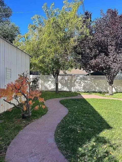851 Lee St, Bishop, CA 93514 photo 20