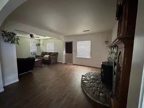 851 Lee St, Bishop, CA 93514 photo 3