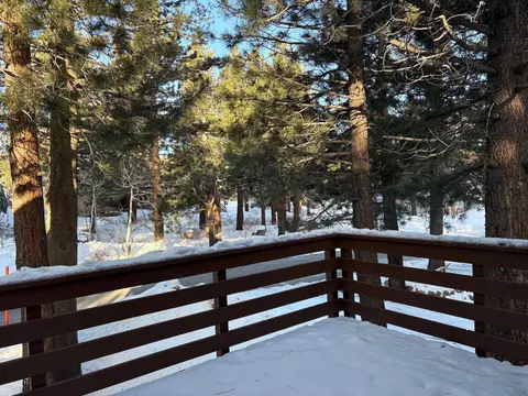495 Lupin St #16, Mammoth Lakes, CA 93546
