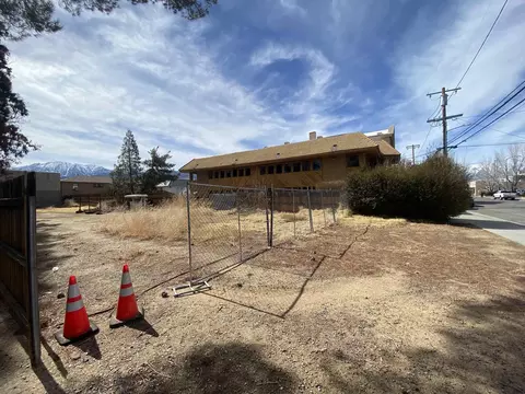 168 E Line St, Bishop, CA 93514 photo 3
