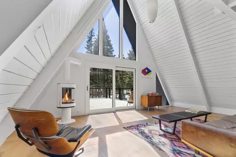 60 Rusty Ln, Mammoth Lakes, CA 93546