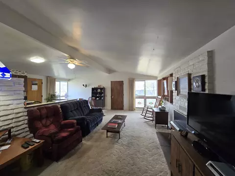 299 Meadow Ln, Bishop, CA 93514 photo 4