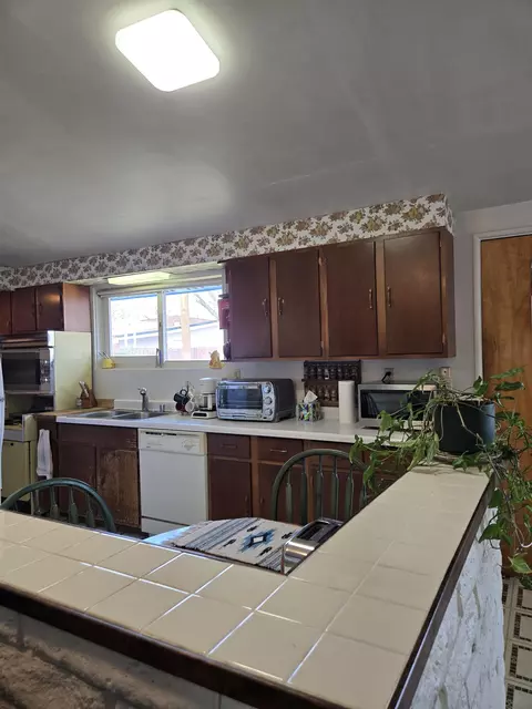 299 Meadow Ln, Bishop, CA 93514 photo 5