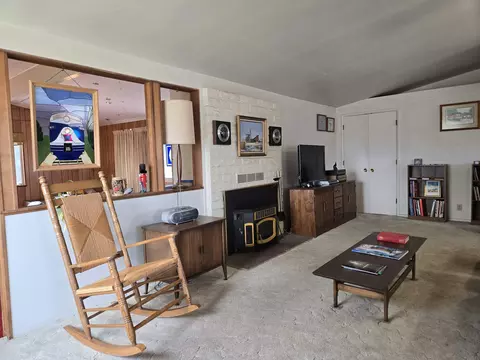 299 Meadow Ln, Bishop, CA 93514 photo 3