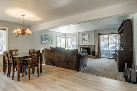 2 Arrowhead Dr #65, Mammoth Lakes, CA 93546