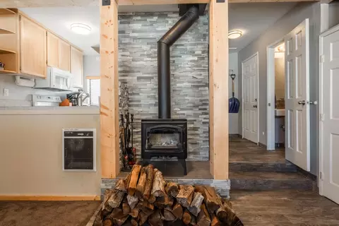 56 Davison Rd #107, Mammoth Lakes, CA 93546