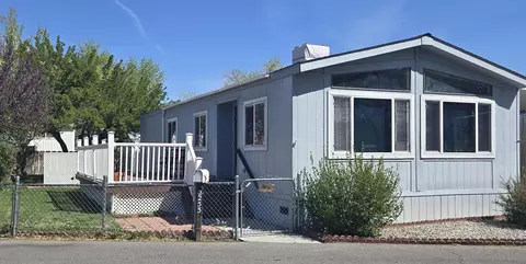 2253 Edinburgh Ave, Bishop, CA 93514