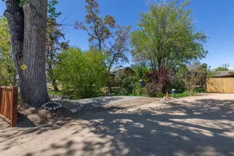 807 S Barlow Ln, Bishop, CA 93514 photo 11