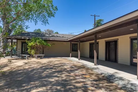 807 S Barlow Ln, Bishop, CA 93514 photo 6