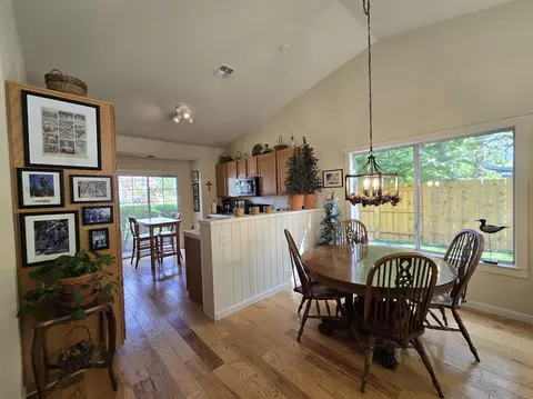 2298 Cheyenne Dr, Bishop, CA 93514 photo 4
