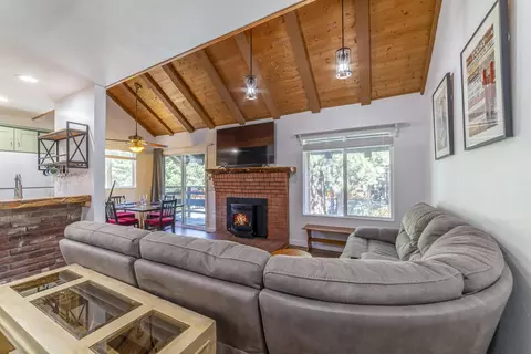 526 Lupin St #205, Mammoth Lakes, CA 93546