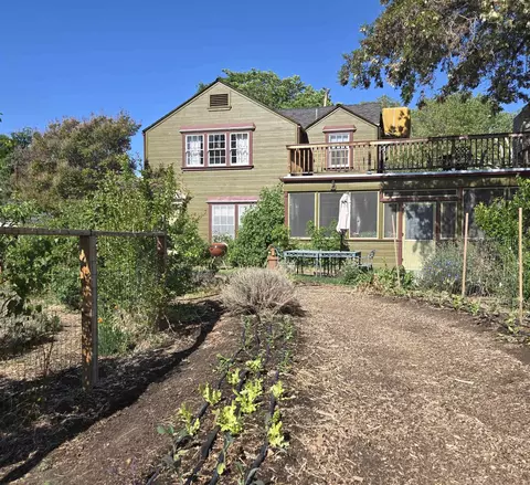 407 Hammond St, Bishop, CA 93514 photo 4