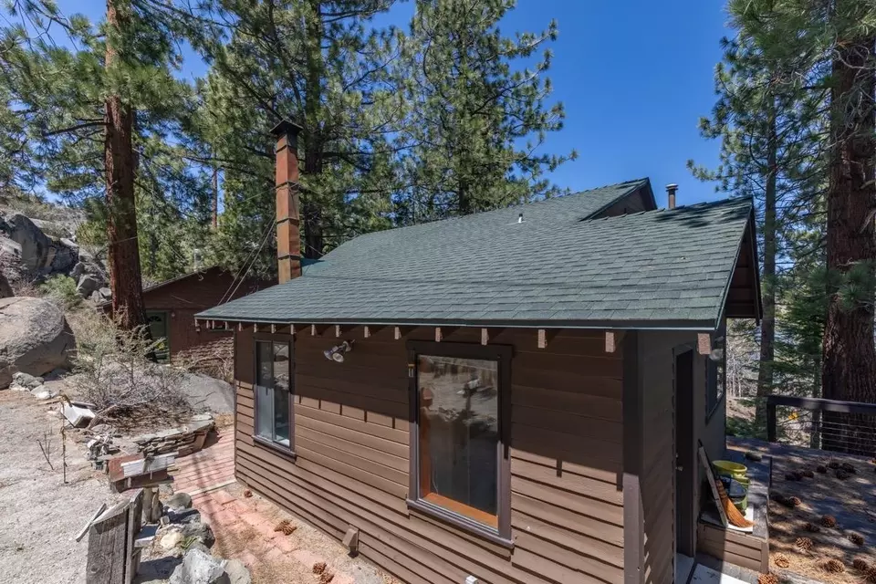 Exterior - 64 Forest Knoll Rd, June Lake, CA 93529 photo 2 of 3