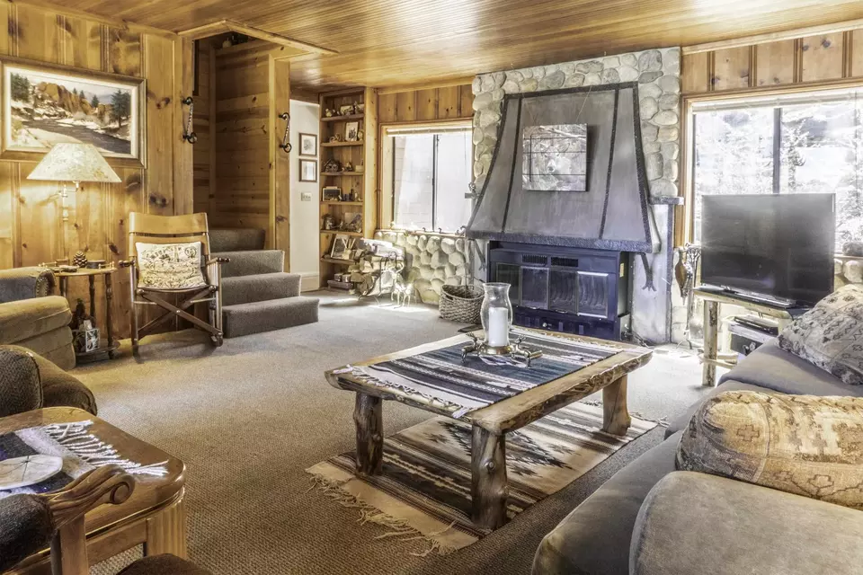 Living - 64 Forest Knoll Rd, June Lake, CA 93529 photo 2 of 4
