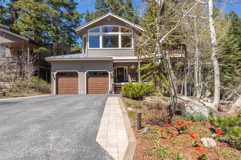 274 Mammoth Knolls Dr, Mammoth Lakes, CA 93546