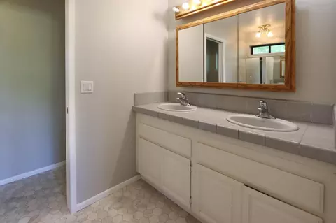 124 Desiderata Ln, Bishop, CA 93514 photo 39