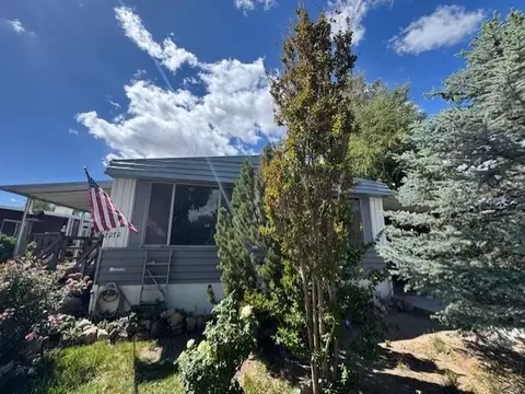 2272 Brigadoon Ave, Bishop, CA 93514 photo 2